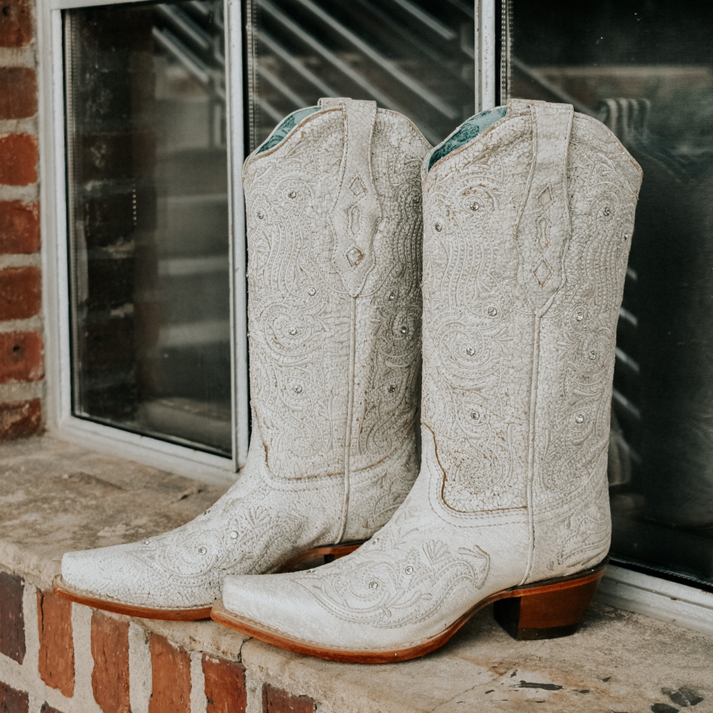 Corral women's bone embroidery western boots outlet