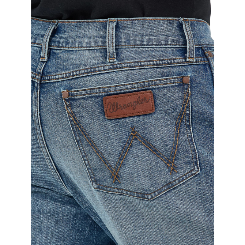WRANGLER MEN’S RETRO RELAXED FIT BOOTCUT JEANS - 112367677